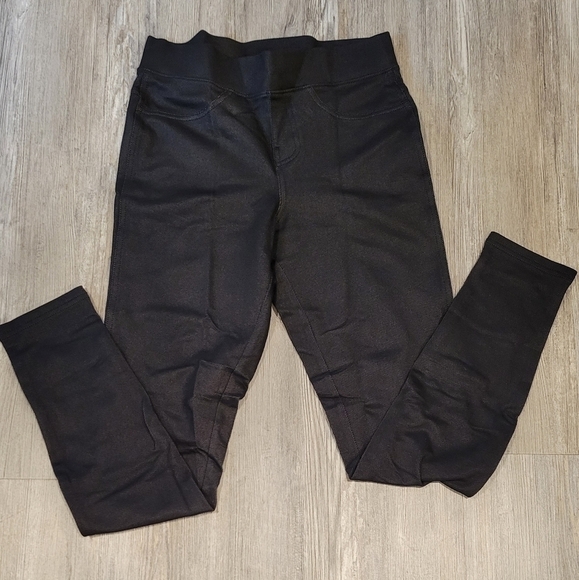 Women's Mid-Rise Classic Knit Denim Jean Yoga/Leggings Size: S | HUE Studio - Picture 4 of 10